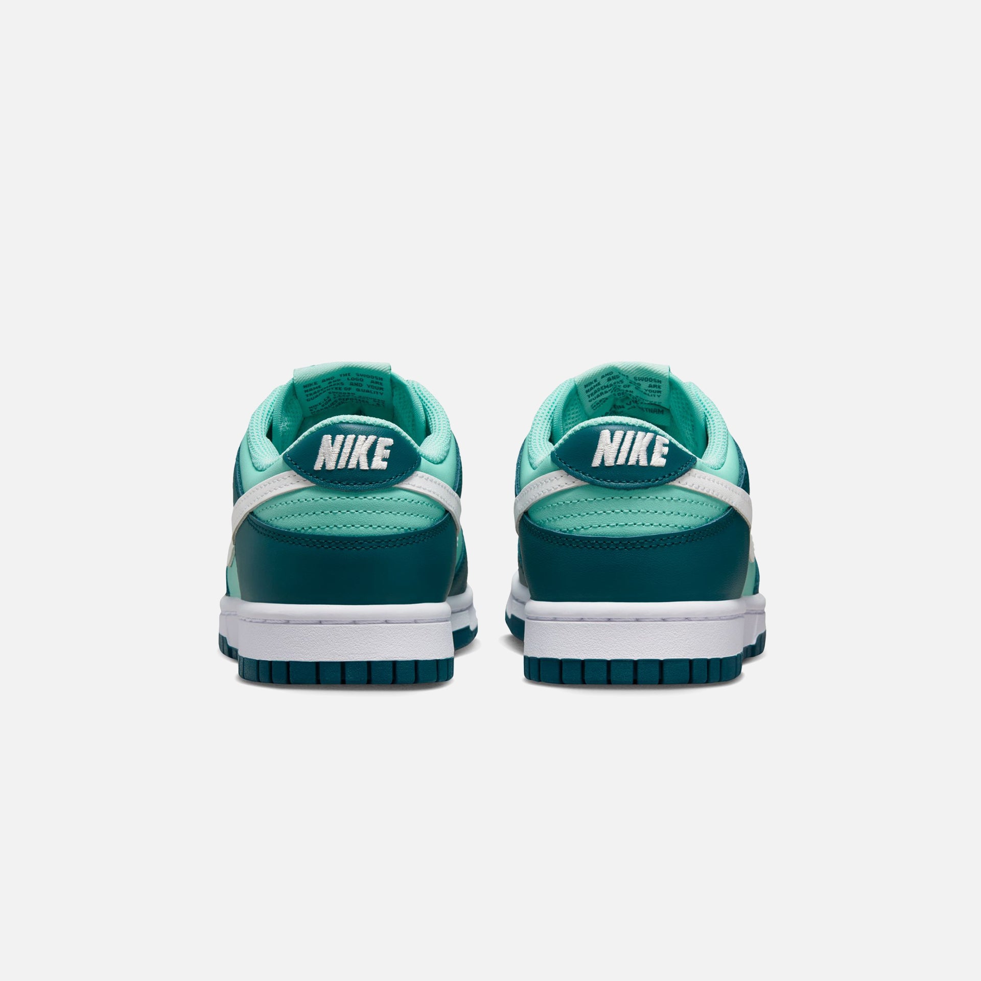 Nike WMNS Dunk Low - Geode Teal / White / Emerald Rise