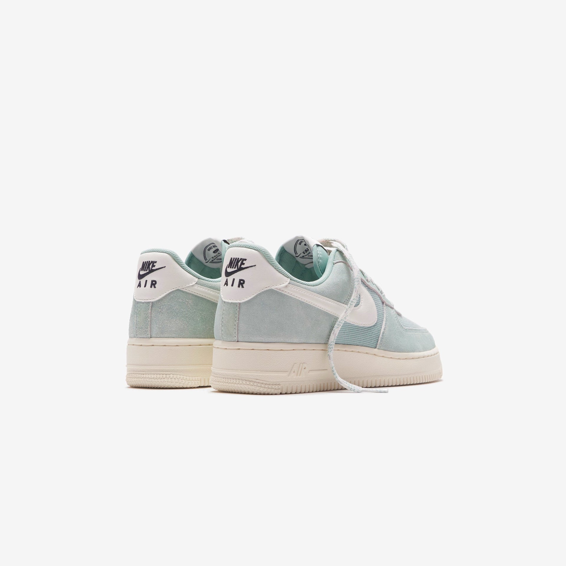 Nike Air Force 1 `07 LV8 - Enamel Green / Sail