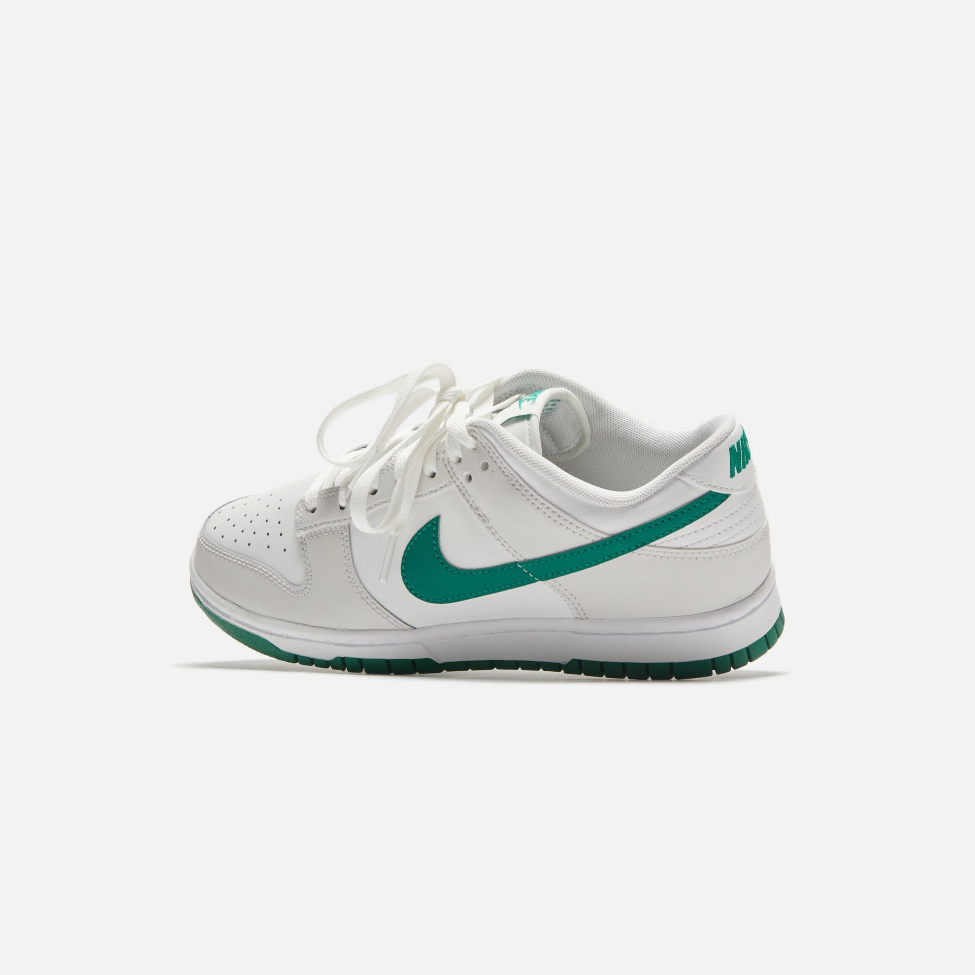 Nike Dunk Low Retro - Summit White / Malachite / Platinum