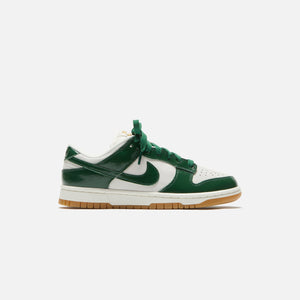 Nike WMNS Dunk Low LX - Phantom / Gorge Green / Sail / Metallic Gold