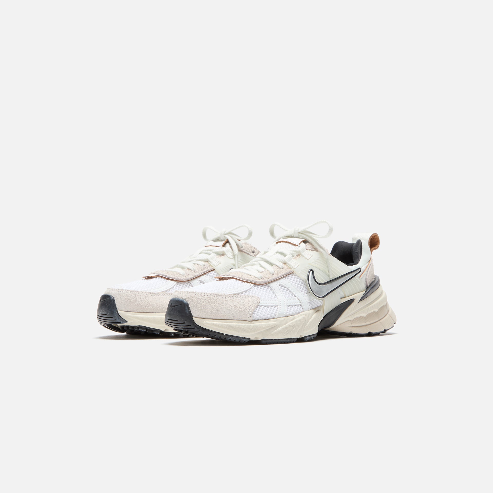 Nike WMNS V2K Run - Summit White / Chrome White