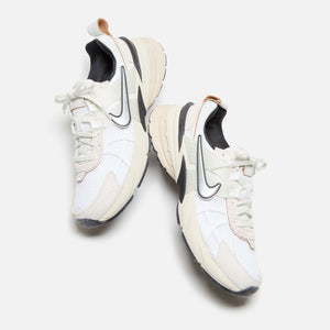 Nike WMNS V2K Run - Summit White / Chrome White