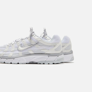 Nike WMNS P-6000 - Metallic Summit White / White / Pure Platin