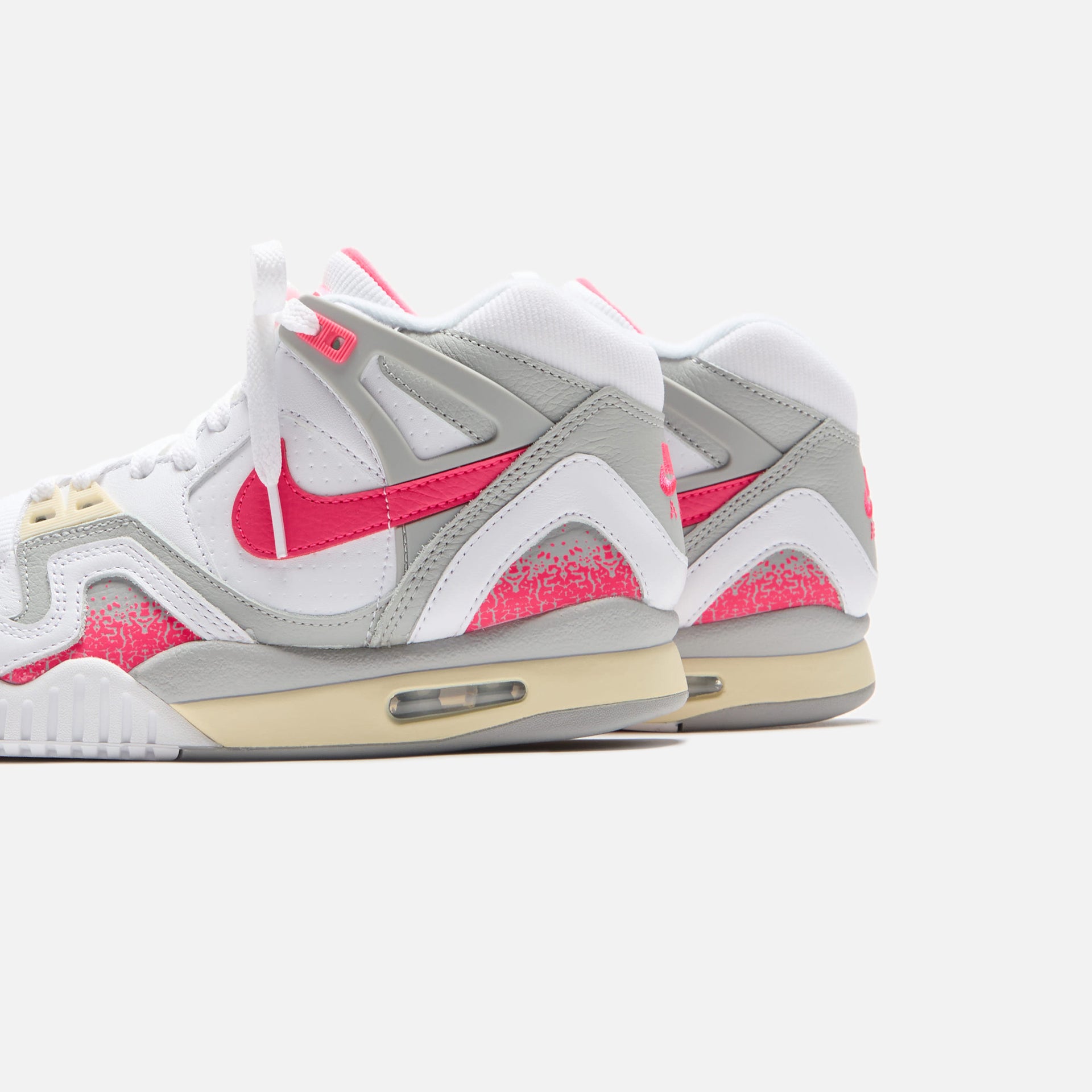 Nike Air Tech Challenge II QS - White / Racer Pink / Light Smoke Grey