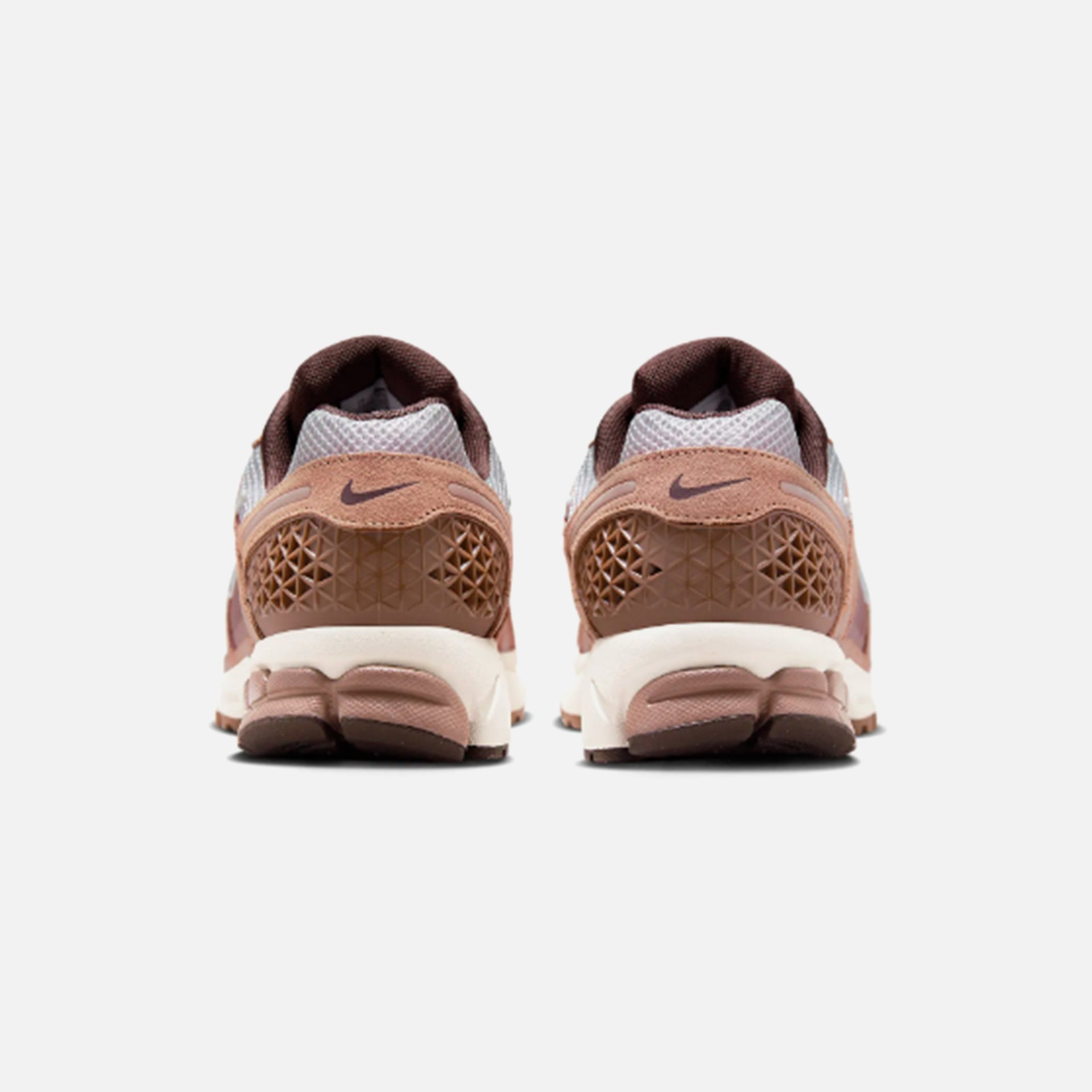 Nike Zoom Vomero 5 - Dusted Clay / Earth / Platinum Violet