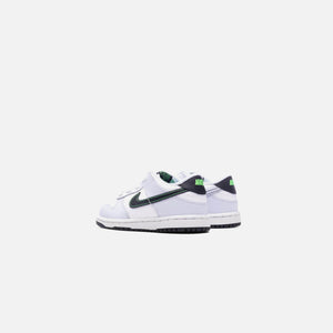 Nike TD Dunk Low - White / Black / Football Grey / Green