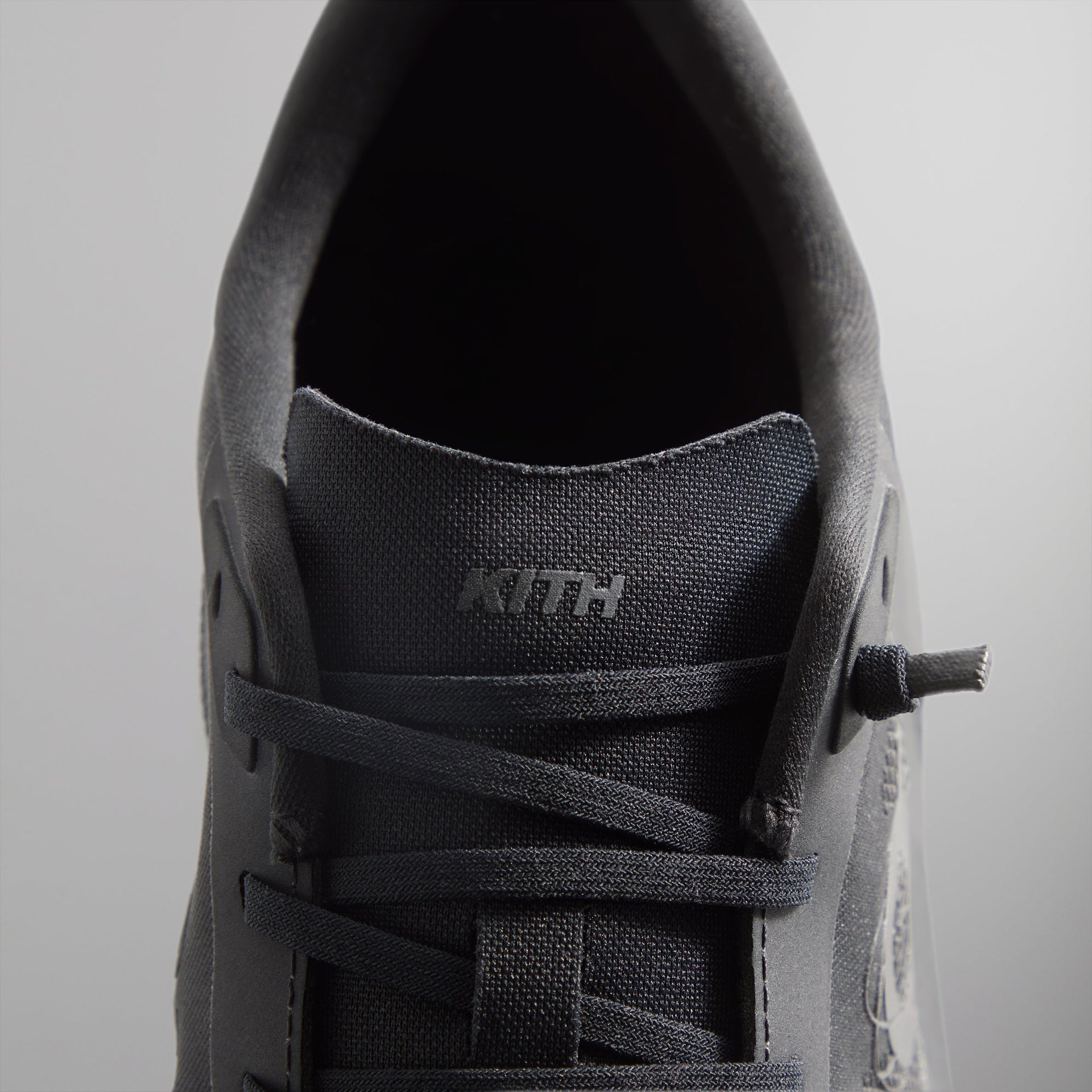 PREORDER | Kith for On Cloudzone - Black