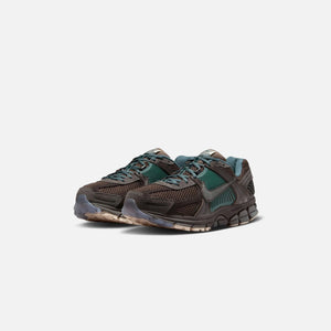 Nike Zoom Vomero 5 PRM - Baroque Brown / Medium Ash / Velvet