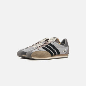 adidas Country OG SFTM - Grey Two / Core Black / Grey Four