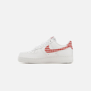 Nike WMNS Air Force 1 '07 - Trend White / Mystic Red