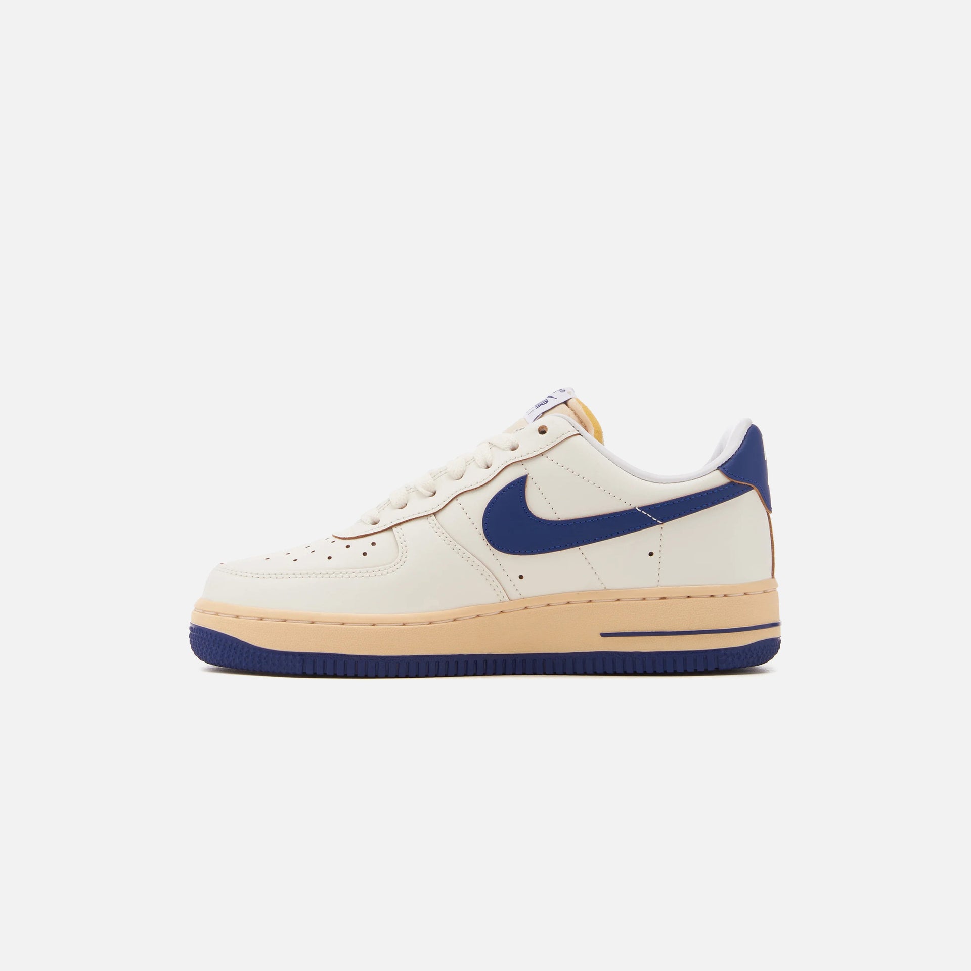 Nike WMNS Air Force 1 '07 - Sail / Deep Royal Blue