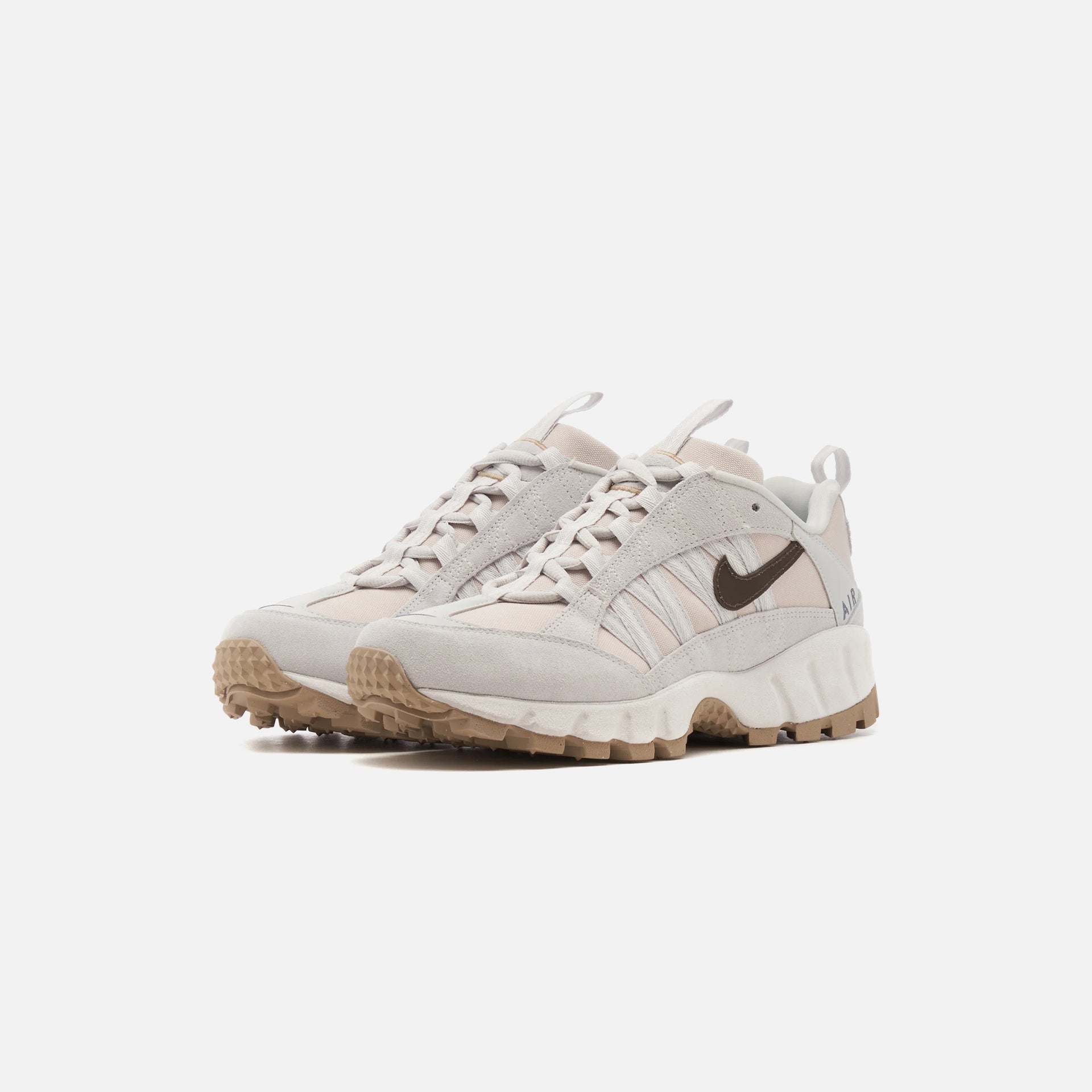 Nike WMNS Air Humara SE - Light Orewood / Brown / Baroque