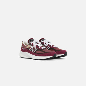 New Balance 990v6 - Burgundy