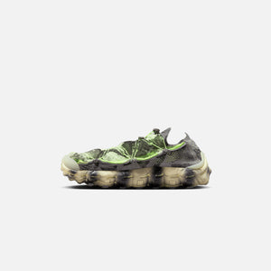 Nike ISPA Mindbody - Barely Volt / Plum Fog / Volt / Coconut Milk