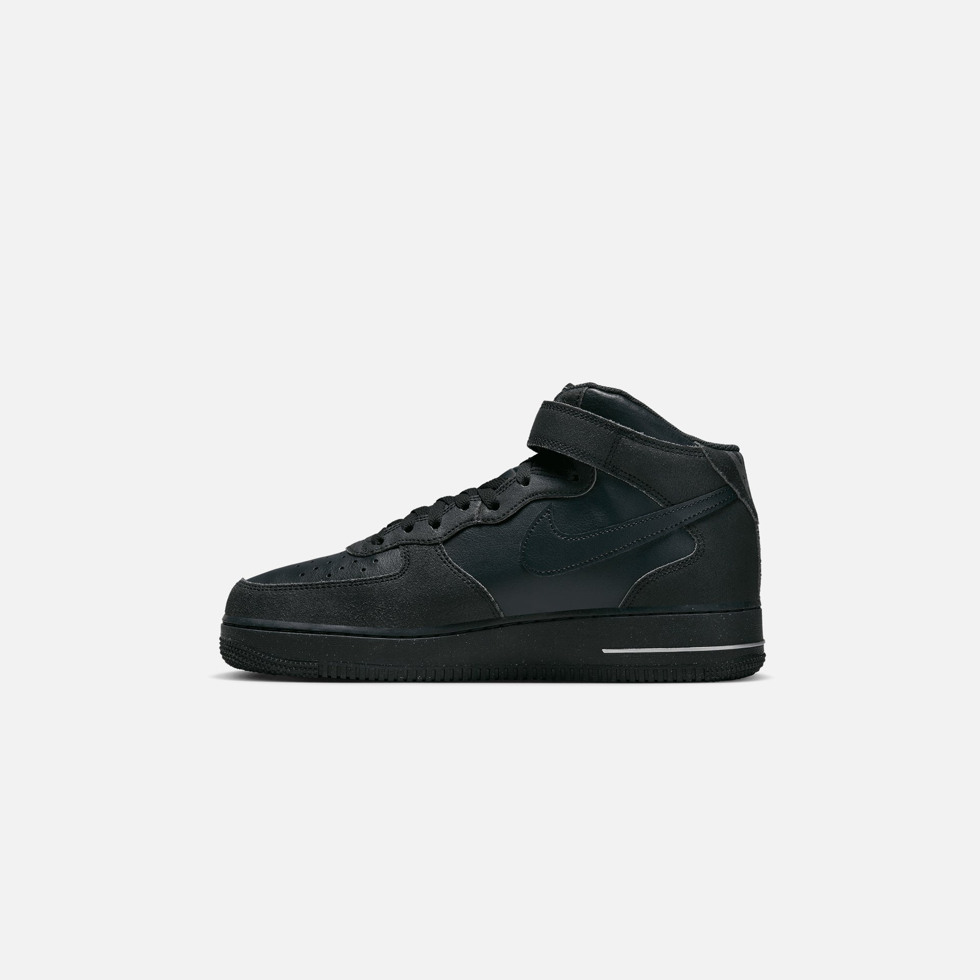 Nike Air Force 1 Mid `07 LX - Off Noir / Black