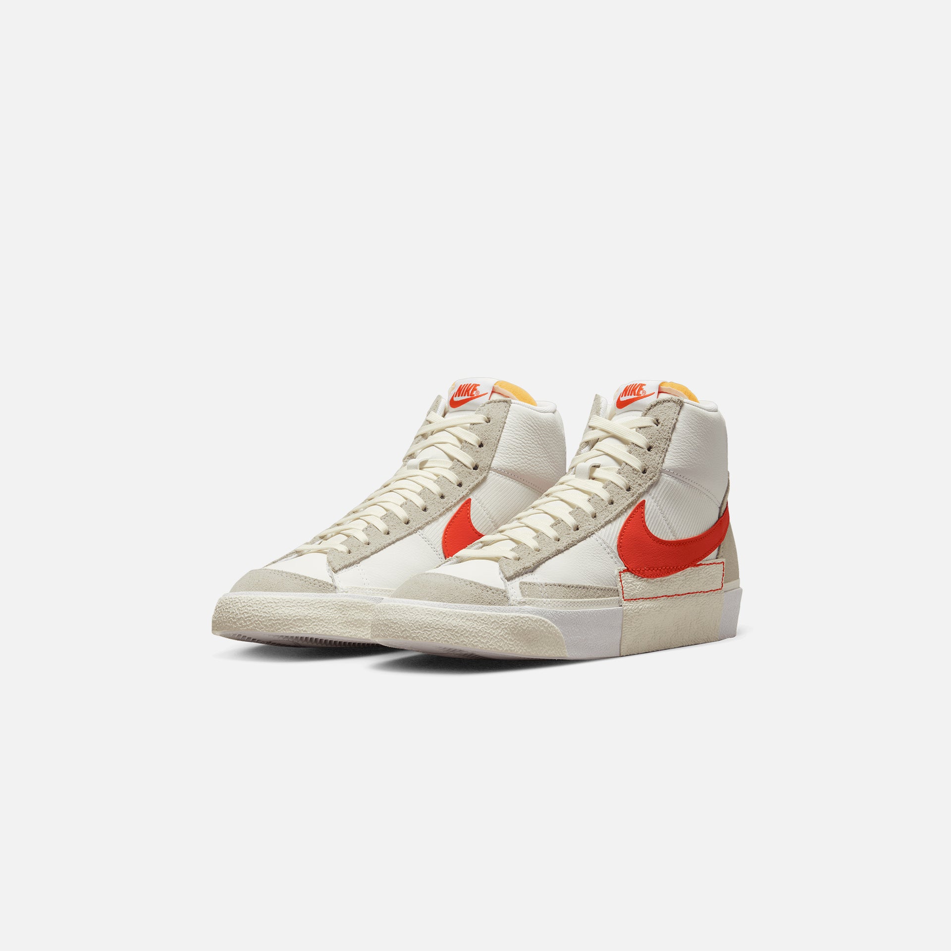 Nike Blazer `77 Pro Club - White / Habanero Red / Summit White