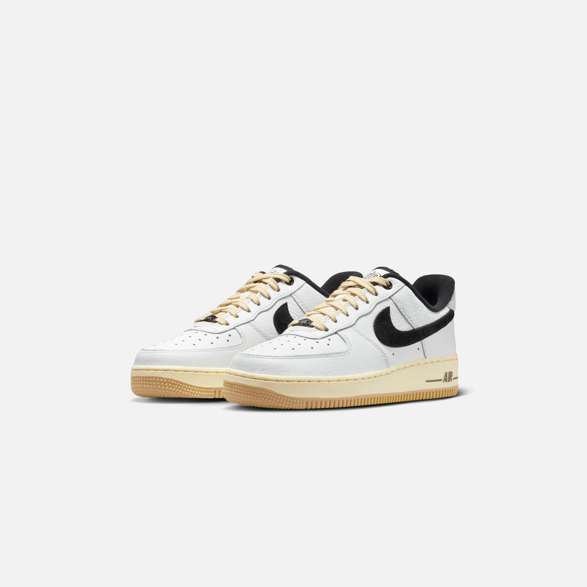 Nike WMNS Air Force 1 ' 07 LX - Summit White / Black / Muslin