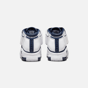 Nike Zoom Lebron II - White / Midnight Navy / Varsity Crimson