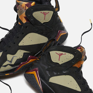 Nike Air Jordan 7 Retro SE - Black / Cherrywood Red / Neutral Olive / Chutney