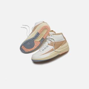 Nike WMNS Air Jordan 2 Retro - Sail / Desert / Sunset Haze / Muslin