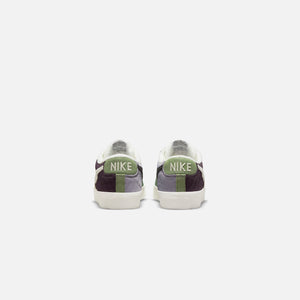 Nike Blazer Low `77 LX NN - Cave Purple / Sail / Medium Olive / Rattan