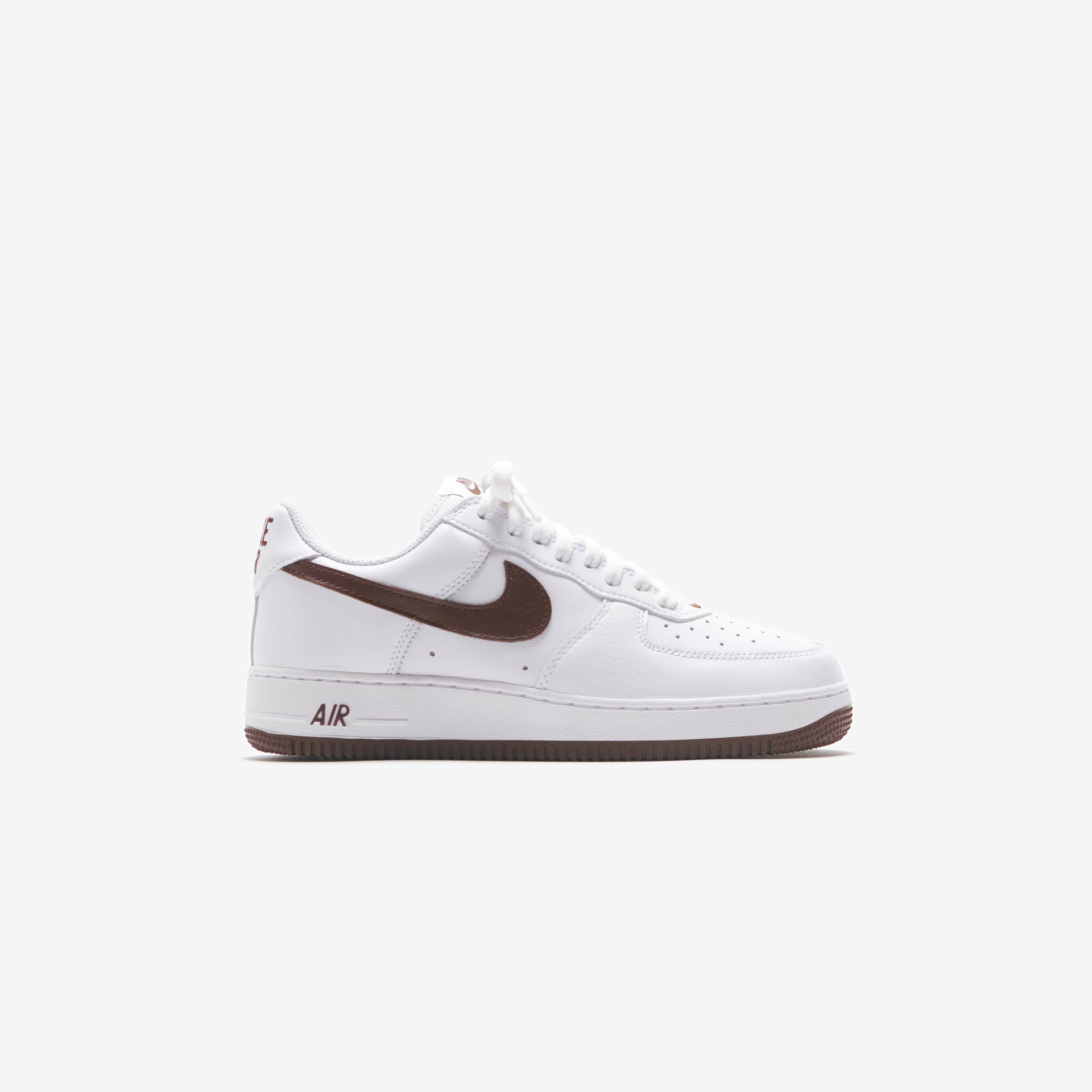 Nike Air Force 1 Low Retro - White / Chocolate / Metallic Gold