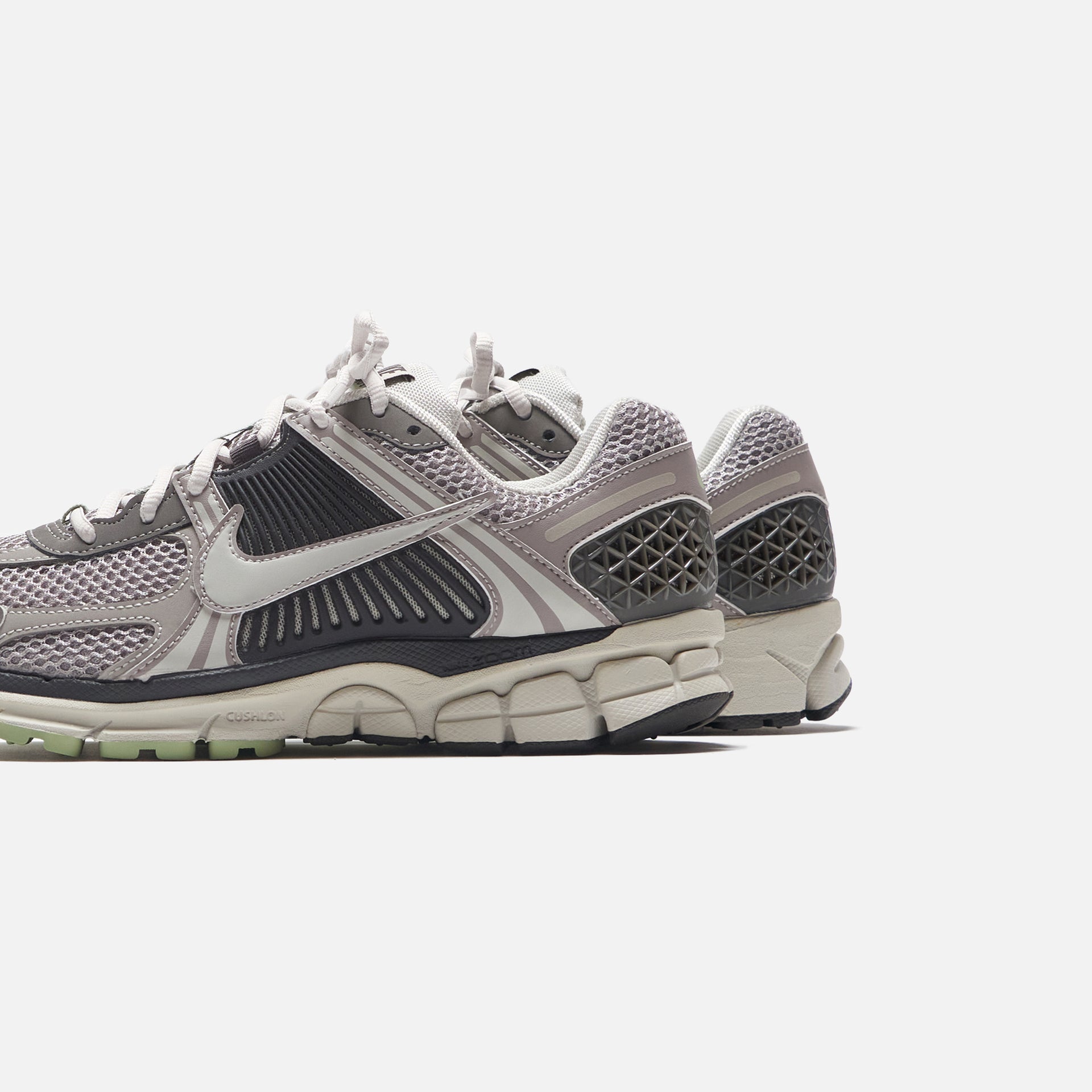 Nike Wmns Zoom Vomero 5 SP GCEL - Cobblestone / Light Bone