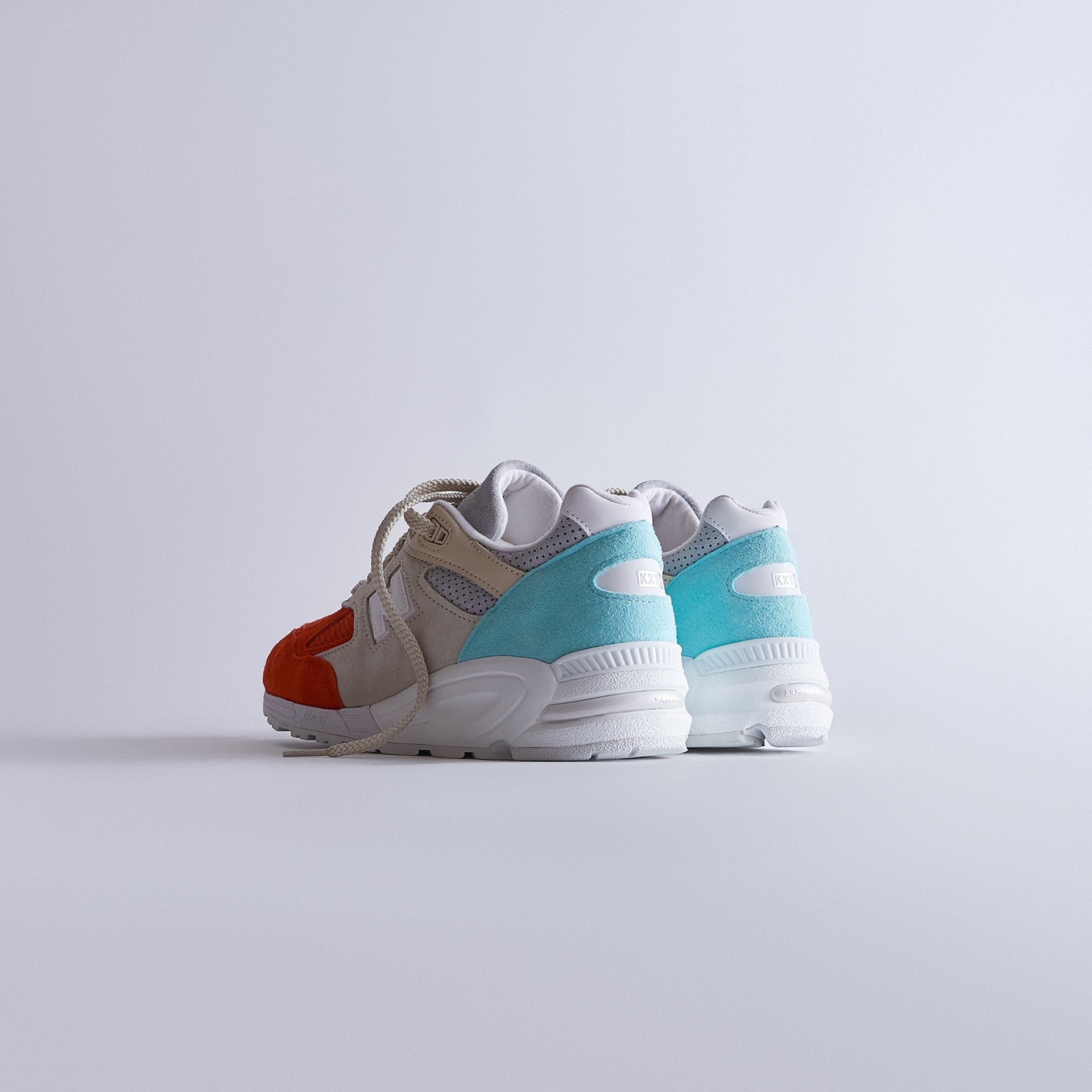 Ronnie Fieg for New Balance 990V2 - Cyclades