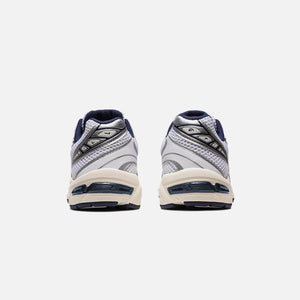 ASICS WMNS Gel-1130 - White / Midnight