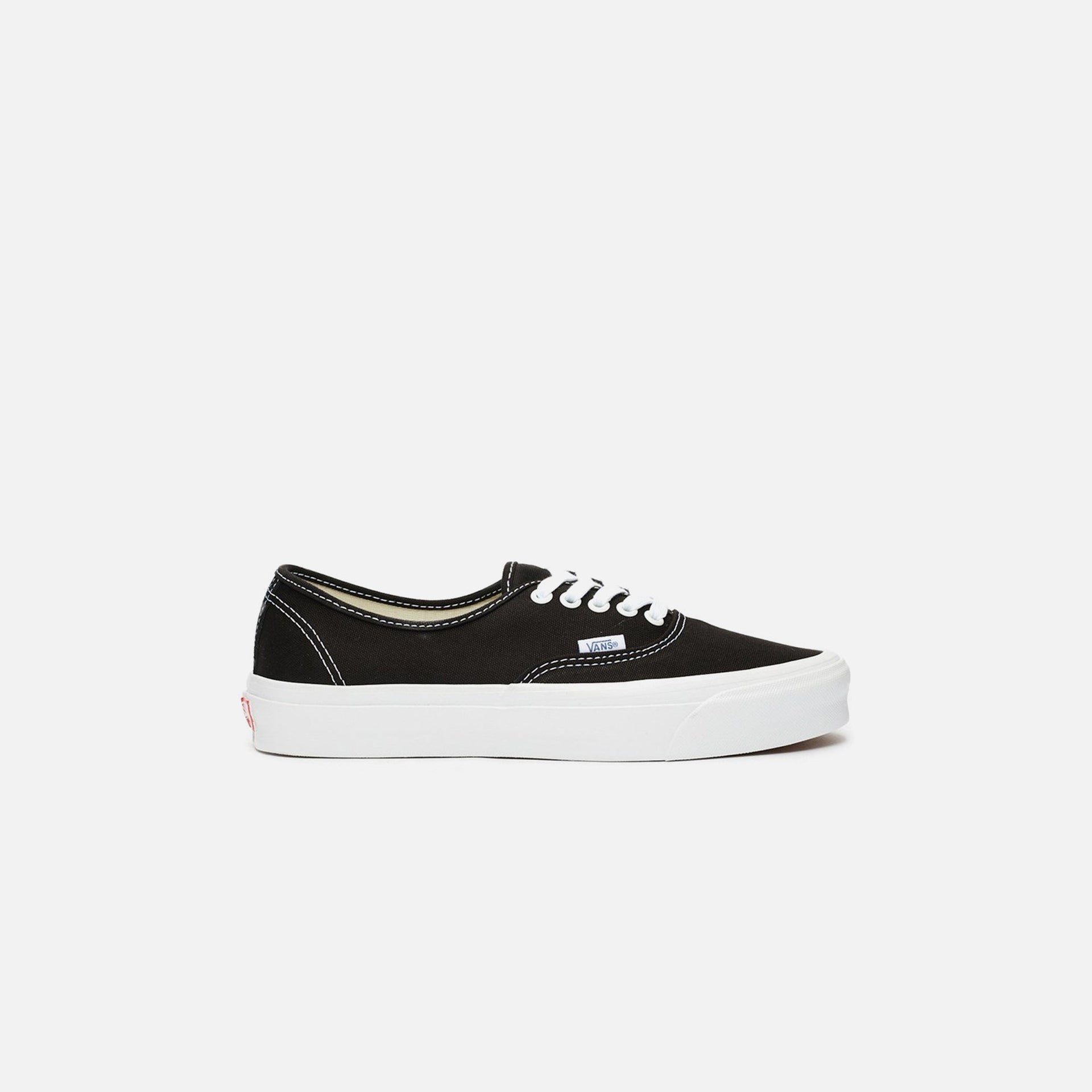 Vans UA OG Authentic LX - Black / True White